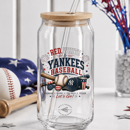 Clear glass tumbler with wooden lid and straw, featuring 'Red, White & Yankees Baseball' design.